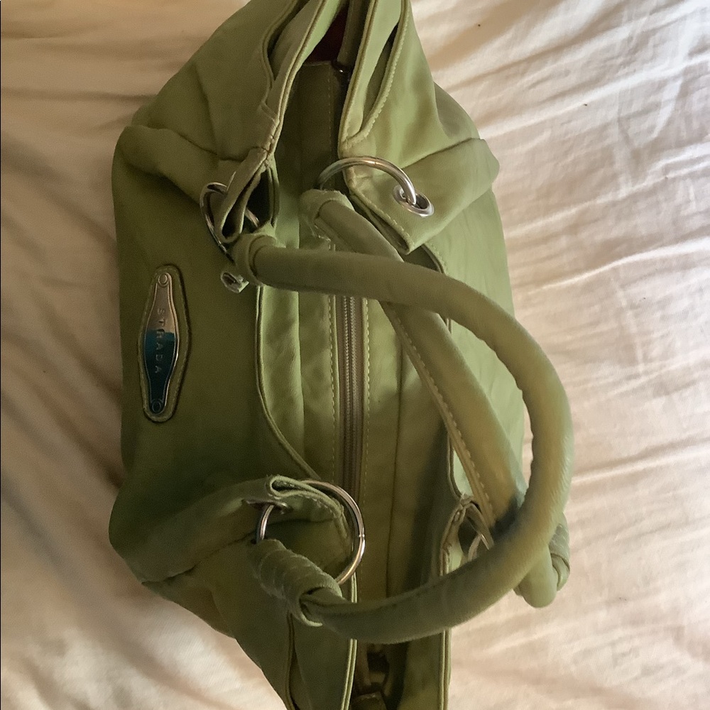 Green shoulder bag by Strada
